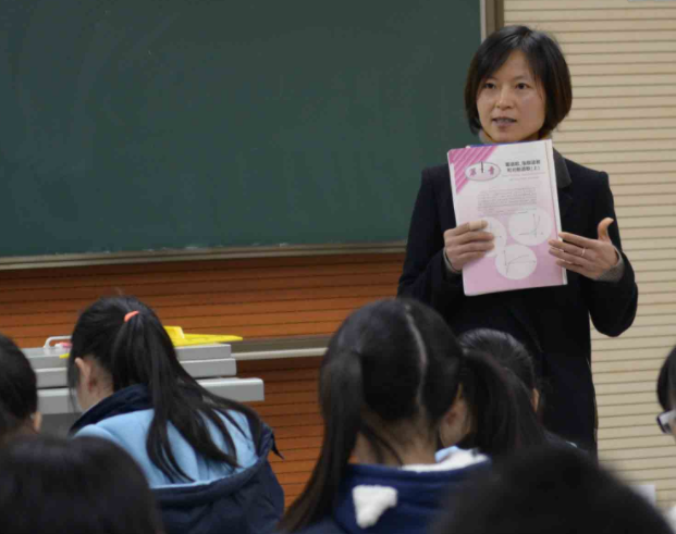 手写诗稿的墨香教育的力气来自生命与生命的彼此照亮