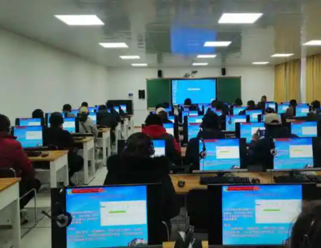 在实践中现有结构与实际需求之间存在显着落差 在实践中现有结构与实际需求之间存在显着落差